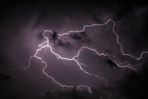 lightning lines tonight.
